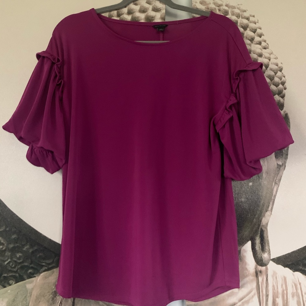Ann Taylor ruffle sleeve top